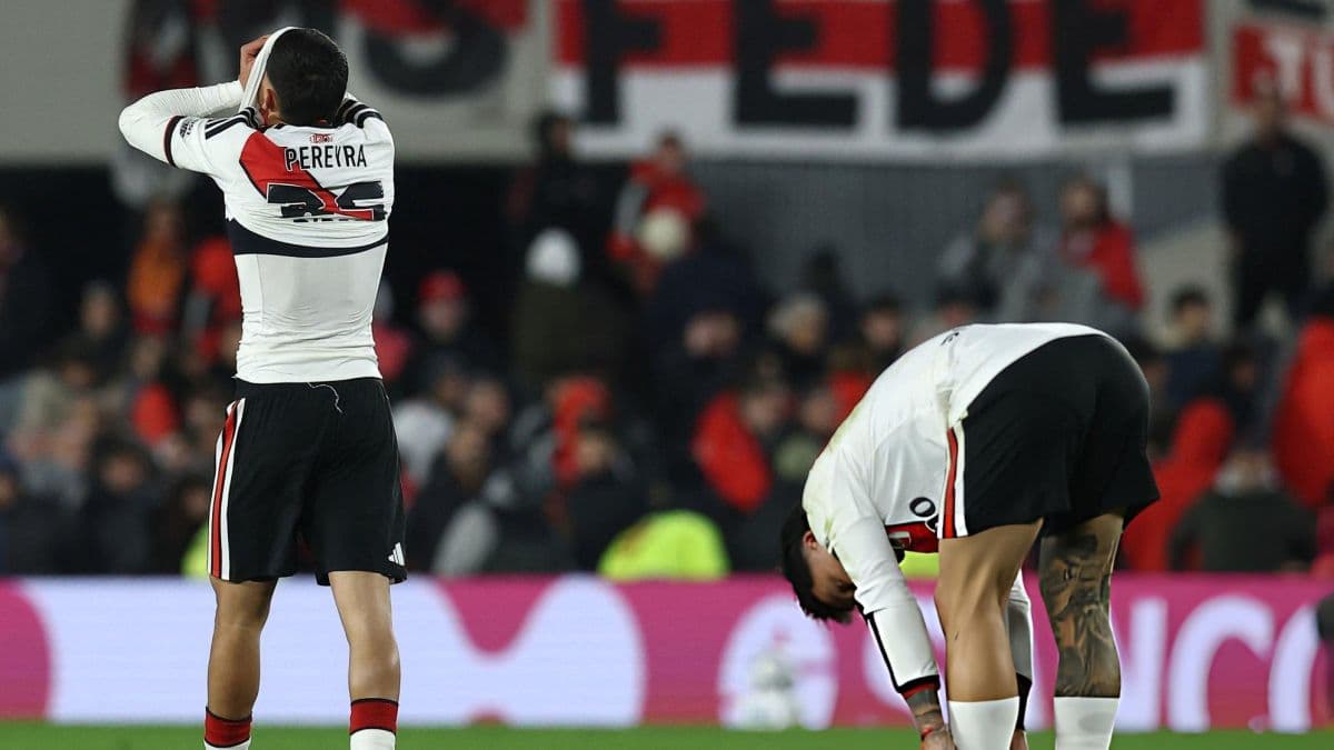 River empató ante Vélez