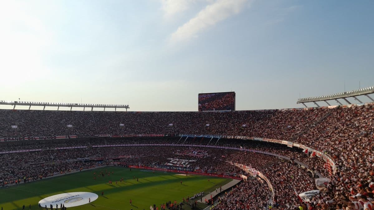 Monumental tarde soleada